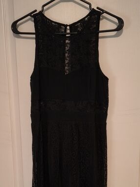 Elegant Black Lace Sleeveless Dress
